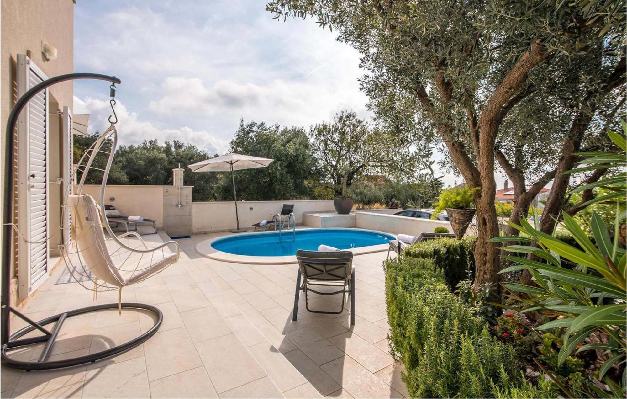 Beautiful Home In Martinscica With Wifi 외부 사진